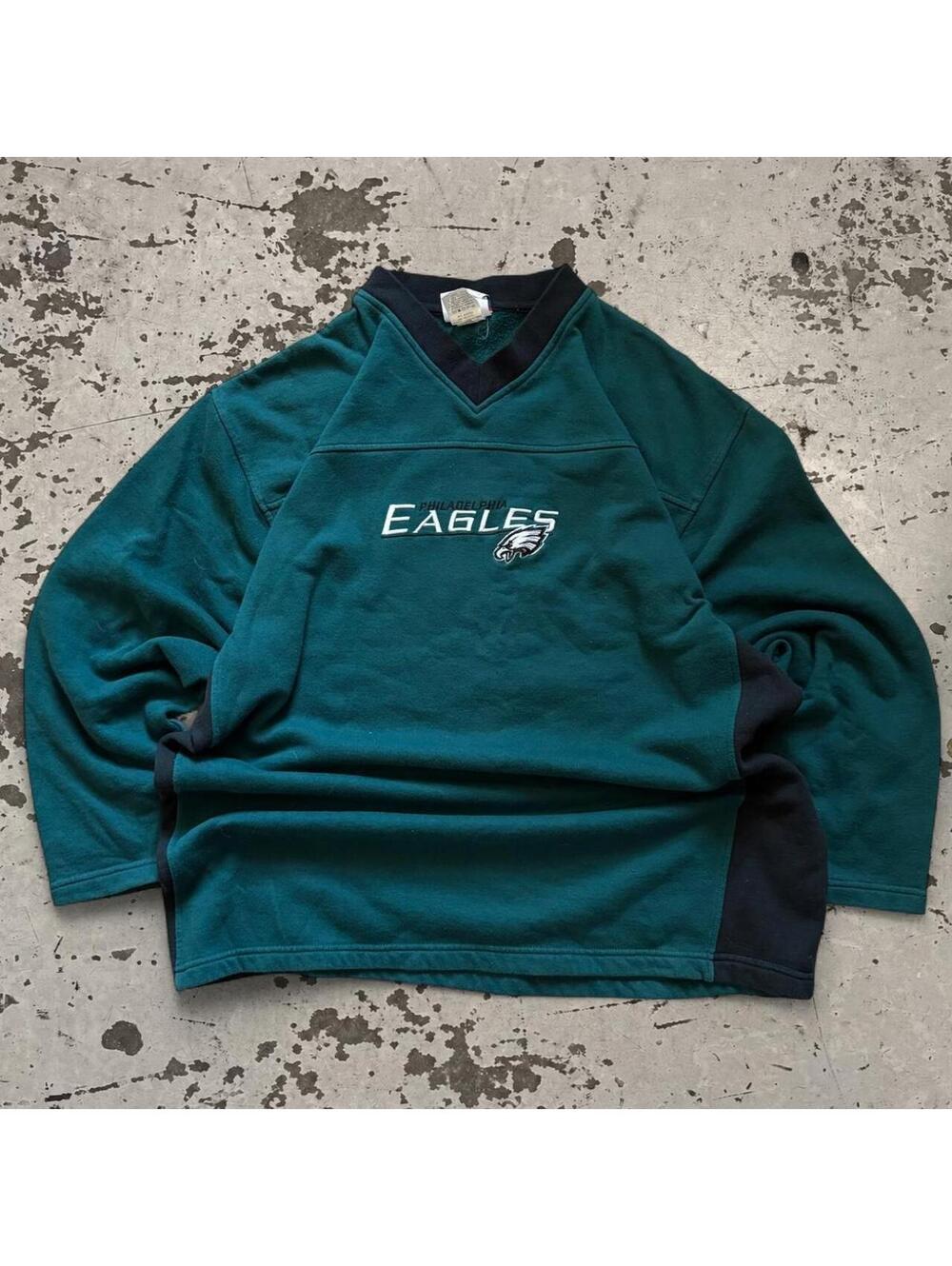 2 tone vintage NFL Philadelphia Eagles green & black sweatshirt